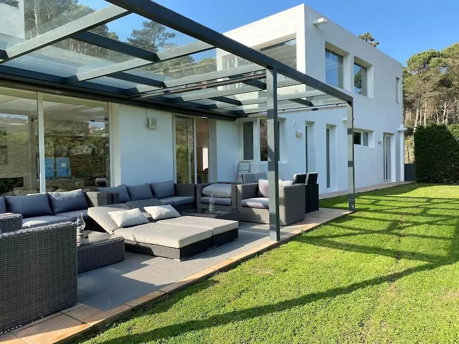 Casa Y Loft Minimalista, Jardin Y Parking Privado Villa Girona