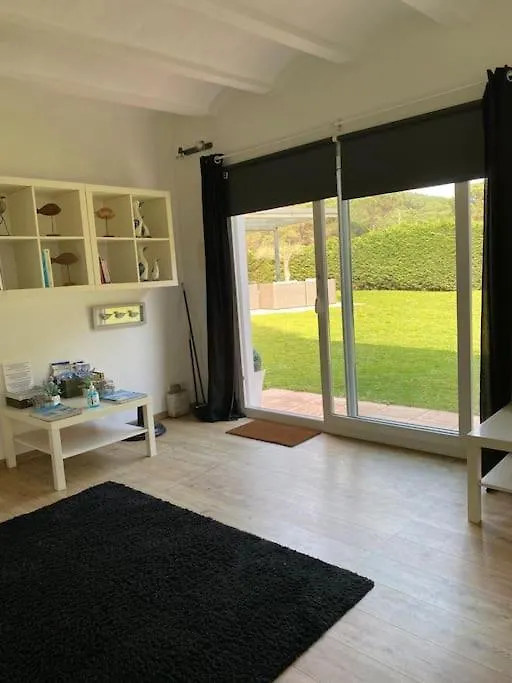 Casa Y Loft Minimalista, Jardin Y Parking Privado Villa Girona 0*,  Spain